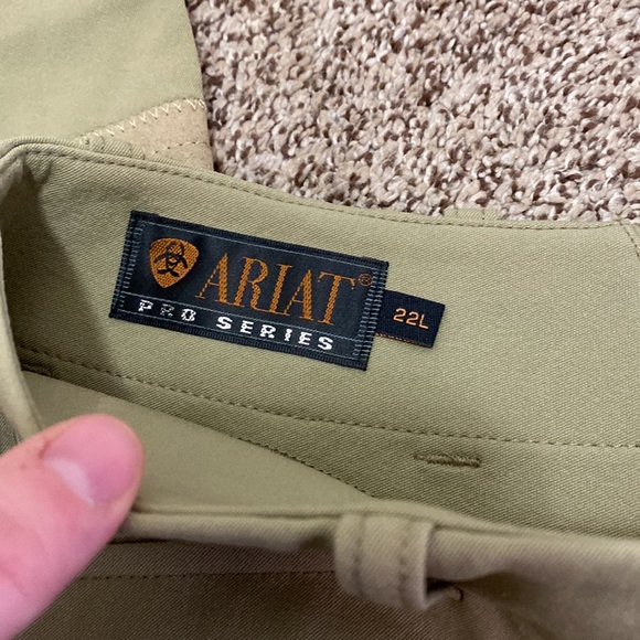 Ariat pro series Pro Circuit breeches. Like new - Picture 6 of 8